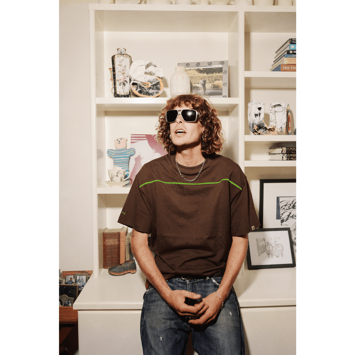 piping t-shirt — brown